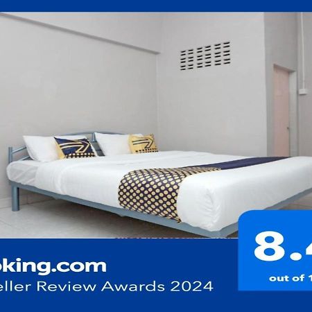 Oyo 2200 Hotel Gunung Sari Rantauprapat Extérieur photo