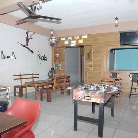 Oyo 2200 Hotel Gunung Sari Rantauprapat Extérieur photo