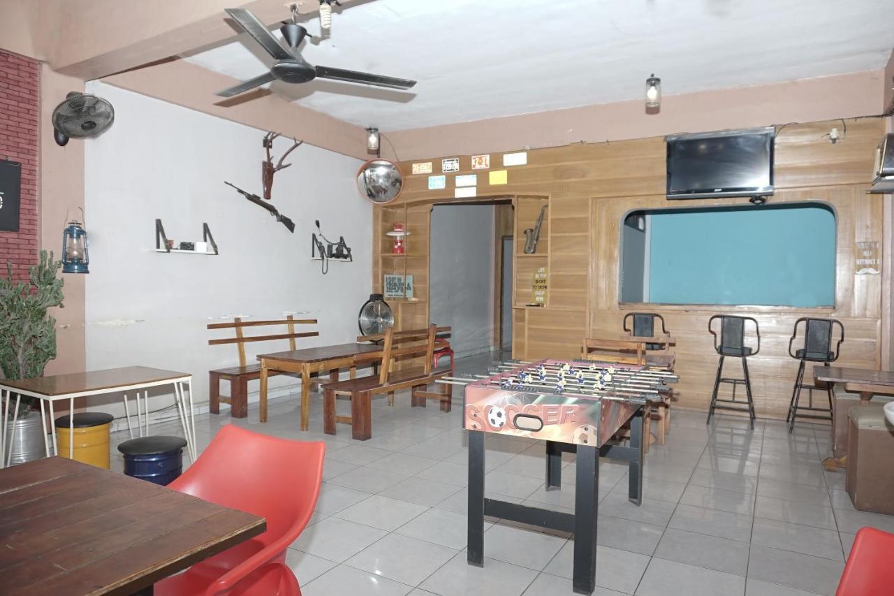 Oyo 2200 Hotel Gunung Sari Rantauprapat Extérieur photo