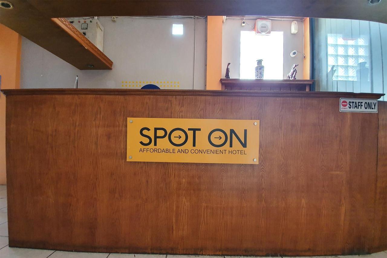 Oyo 2200 Hotel Gunung Sari Rantauprapat Extérieur photo